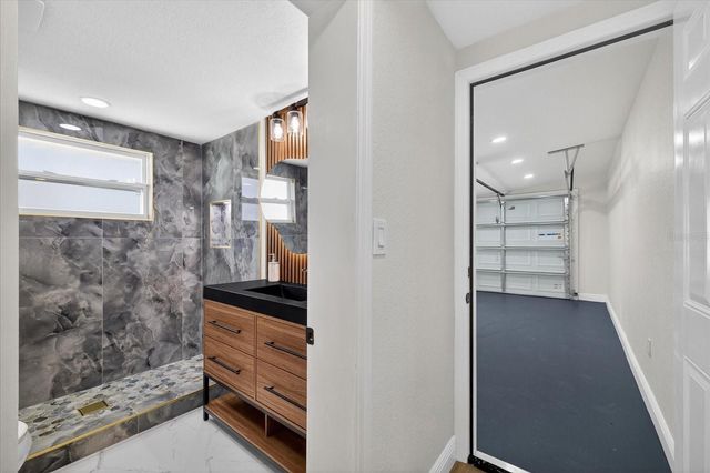 10709 DOWRY AVENUE, Tampa, FL 33615