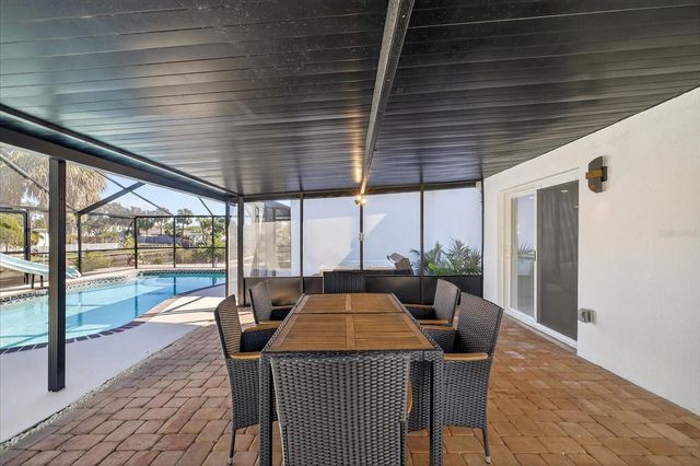 10709 DOWRY AVENUE, Tampa, FL 33615