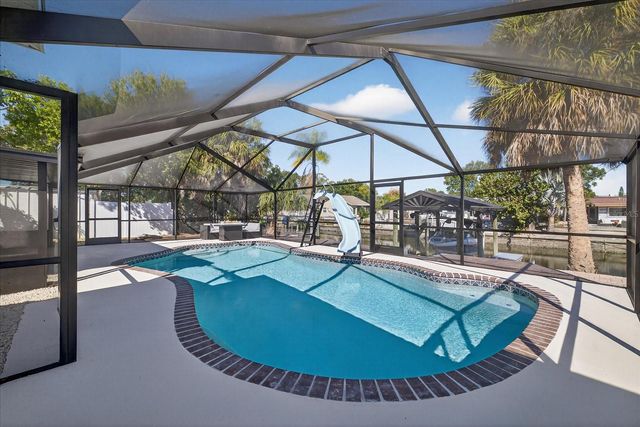 10709 DOWRY AVENUE, Tampa, FL 33615