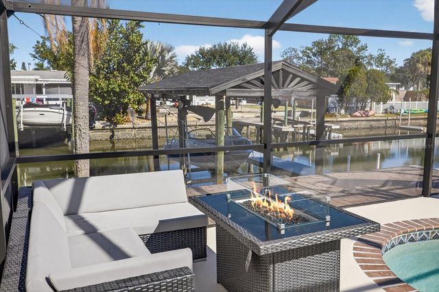 10709 DOWRY AVENUE, Tampa, FL 33615