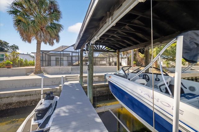 10709 DOWRY AVENUE, Tampa, FL 33615