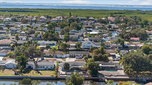 10709 DOWRY AVENUE, Tampa, FL 33615