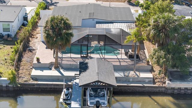 10709 DOWRY AVENUE, Tampa, FL 33615