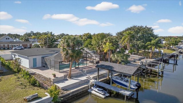 10709 DOWRY AVENUE, Tampa, FL 33615