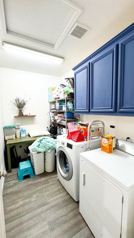 1747 Dalia Ln, Manteca, CA 95337