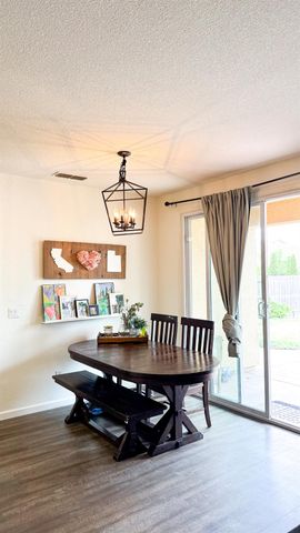 1747 Dalia Ln, Manteca, CA 95337