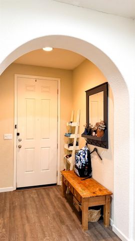 1747 Dalia Ln, Manteca, CA 95337