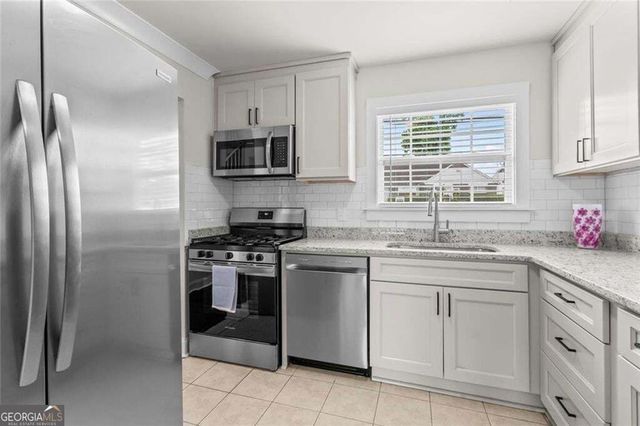 5621 Kingsport Drive NE, Sandy Springs, GA 30342