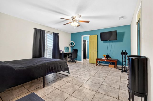 2300 Goode CIR, Killeen, TX 76543