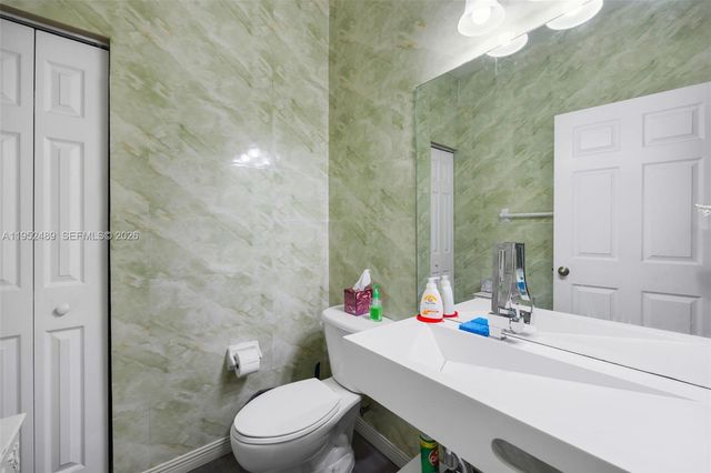 3985 NE 15th St, Homestead, FL 33033