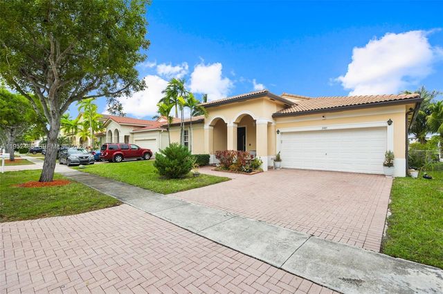 3985 NE 15th St, Homestead, FL 33033