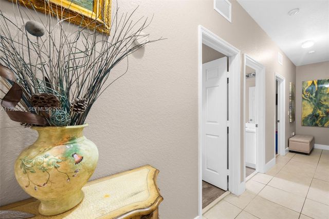 3985 NE 15th St, Homestead, FL 33033