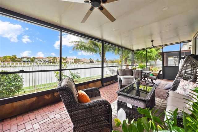 3985 NE 15th St, Homestead, FL 33033