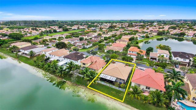 3985 NE 15th St, Homestead, FL 33033