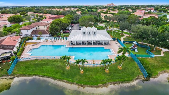 3985 NE 15th St, Homestead, FL 33033