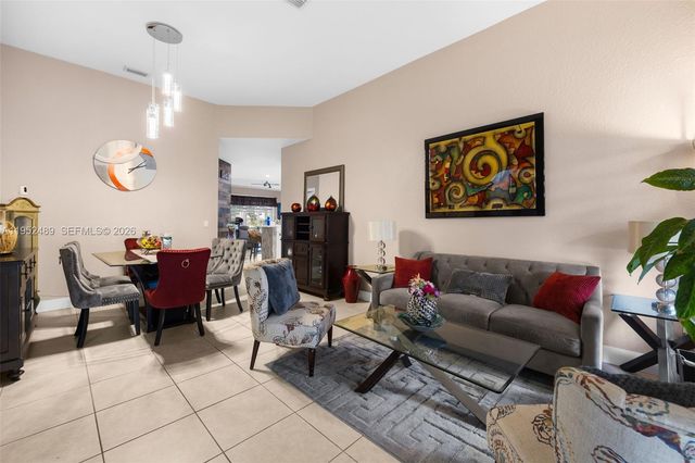 3985 NE 15th St, Homestead, FL 33033