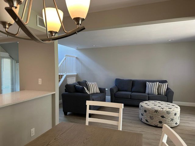 7200 NW 2nd Avenue 1520, Boca Raton, FL 33487