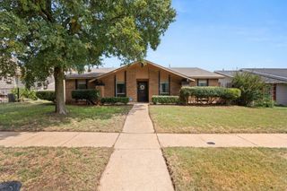 7327 Oakstone Drive, Dallas, TX 75249
