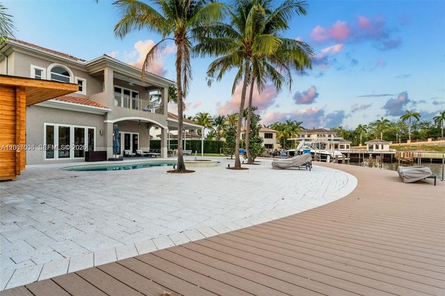 1260 Harbor Ct, Hollywood, FL 33019