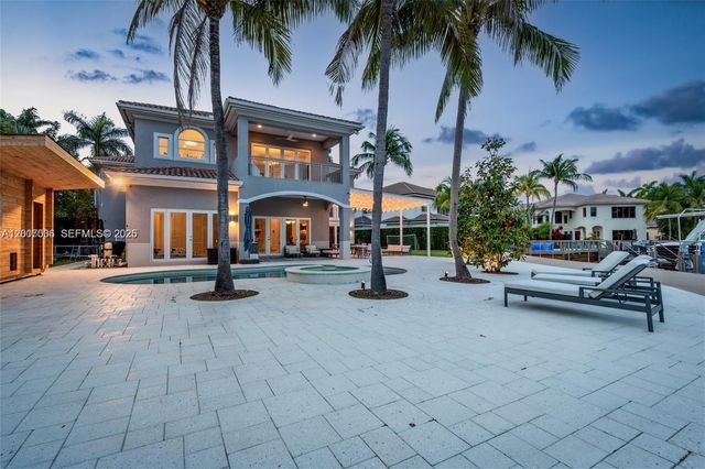 1260 Harbor Ct, Hollywood, FL 33019