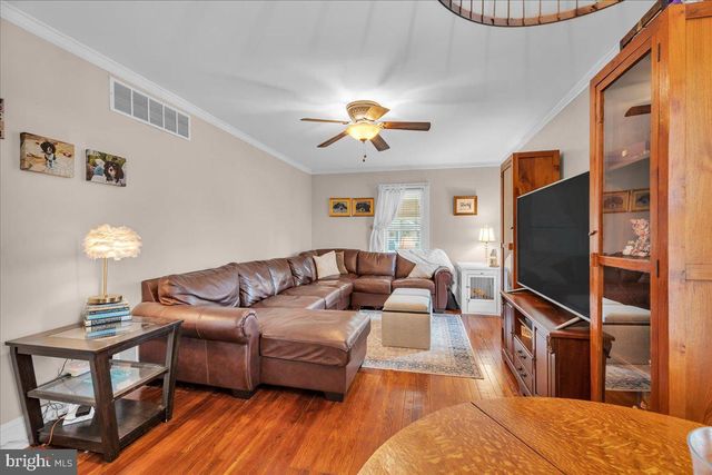 163 COUNTY HOUSE RD, Mount Royal, NJ 08061