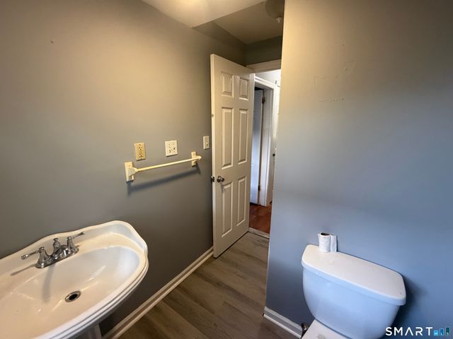 211 Alsace Street, Bridgeport, CT 06604