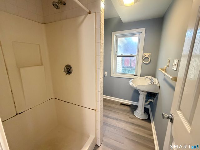 211 Alsace Street, Bridgeport, CT 06604