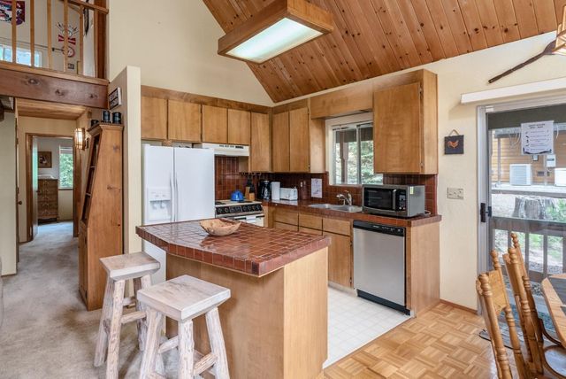 2245 Castlewood Lane, Arnold, CA 95223