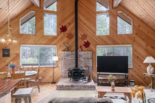 2245 Castlewood Lane, Arnold, CA 95223