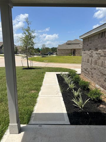 15131 Willowater Drive, Montgomery, TX 77316