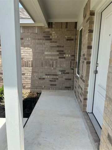 15131 Willowater Drive, Montgomery, TX 77316