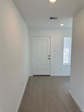 15131 Willowater Drive, Montgomery, TX 77316