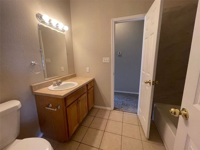 120 Collett Court, Weatherford, TX 76088