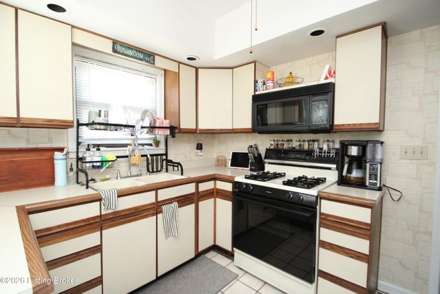 640 Ervay Ave, Louisville, KY 40217