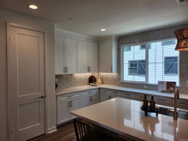 2555 Elderberry Lane, Carlsbad, CA 92008