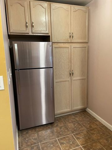 17 Claremont Ave 1, Quincy, MA 02169