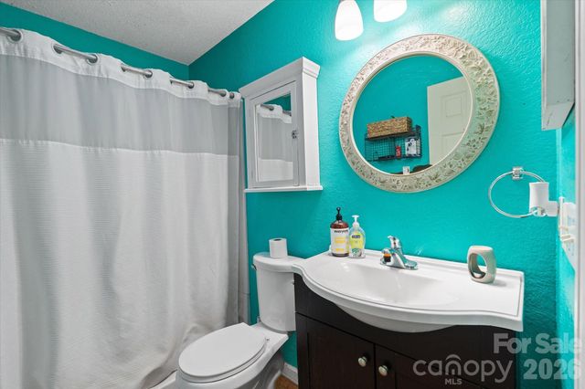 441 Hunters Glen Lane, Hendersonville, NC 28739