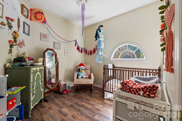 441 Hunters Glen Lane, Hendersonville, NC 28739