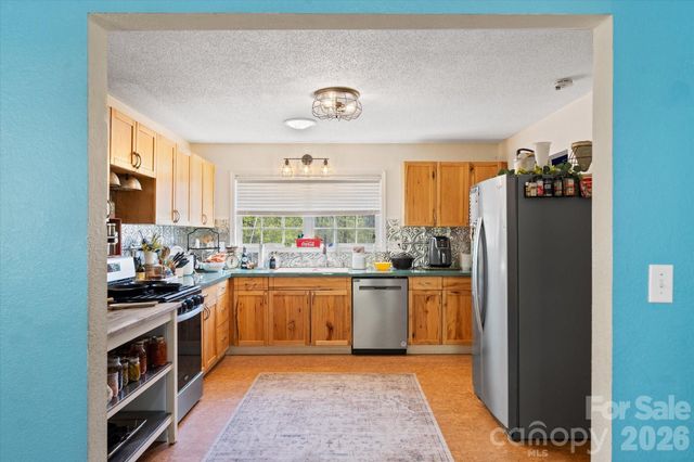 441 Hunters Glen Lane, Hendersonville, NC 28739