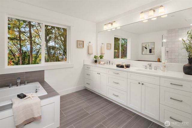 22212 98th Avenue W, Edmonds, WA 98020