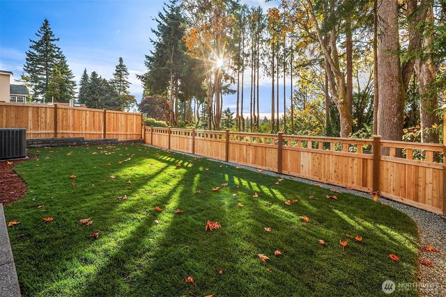 22212 98th Avenue W, Edmonds, WA 98020