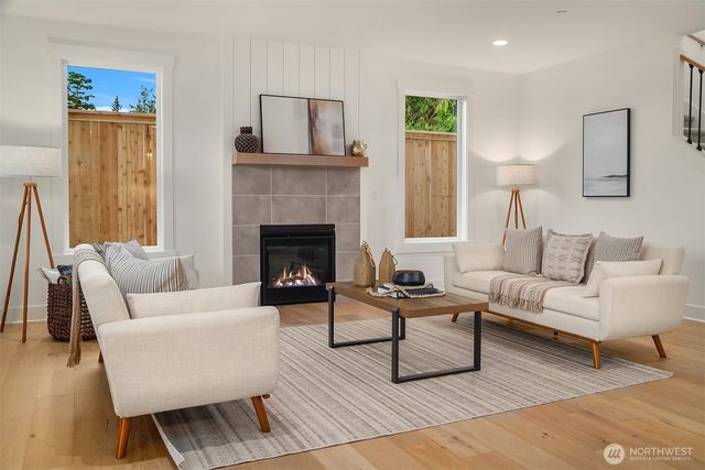 22212 98th Avenue W, Edmonds, WA 98020