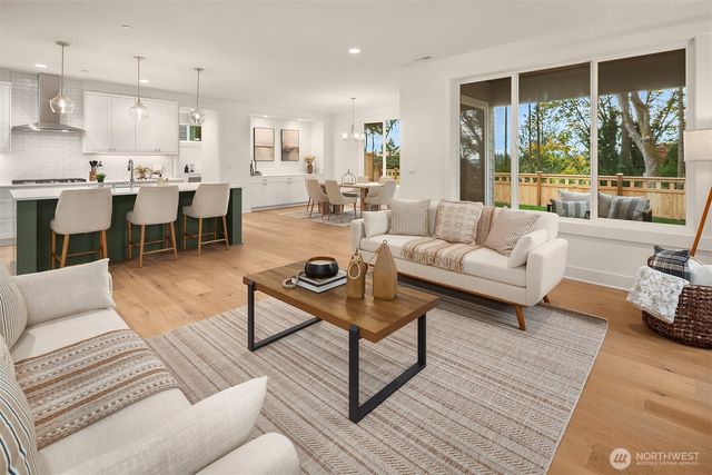 22212 98th Avenue W, Edmonds, WA 98020