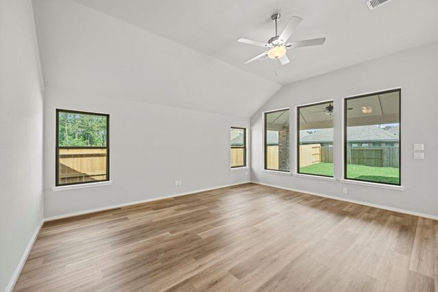 28816 Crockett Gardens Drive, New Caney, TX 77357