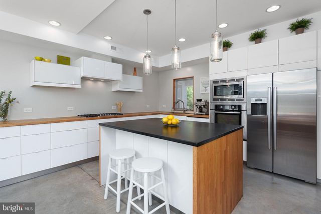 162 SNOWDEN LN, Princeton, NJ 08540