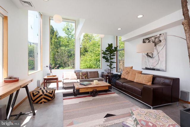 162 SNOWDEN LN, Princeton, NJ 08540