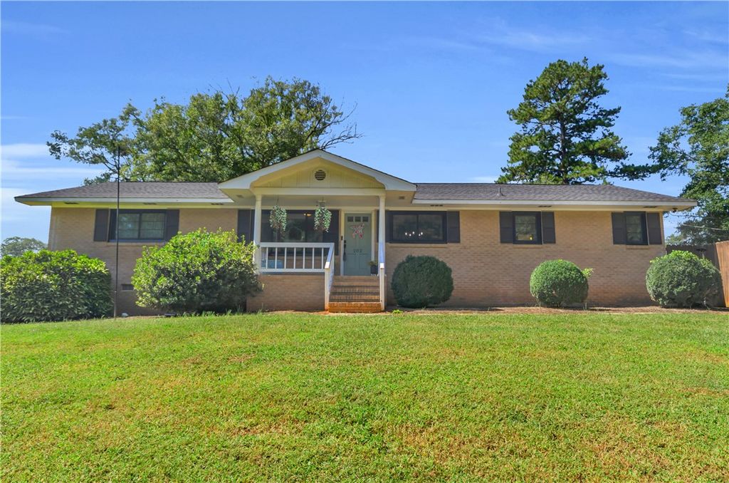 202 Hazelwood Avenue, Anderson, SC 29626