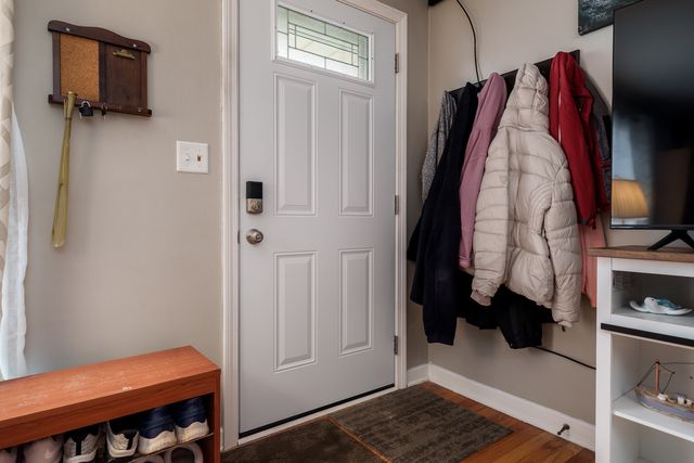 1910 25TH Street, Rockford, IL 61108