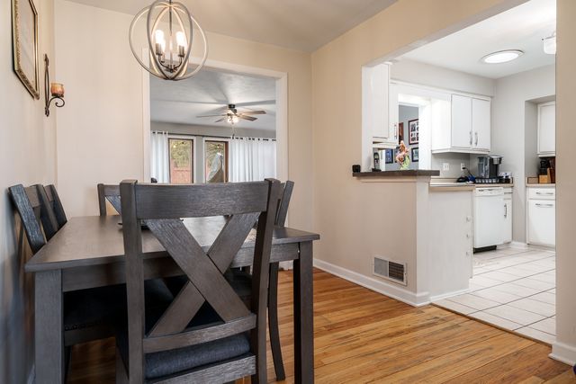 1910 25TH Street, Rockford, IL 61108