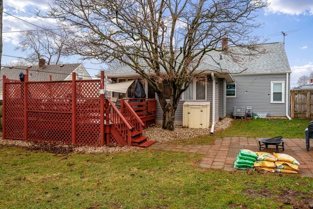 1910 25TH Street, Rockford, IL 61108